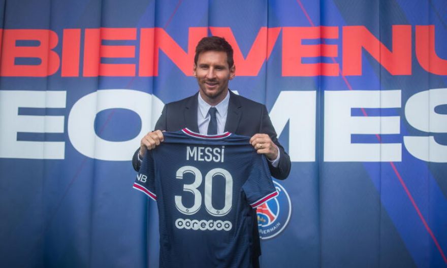Football: 'Welcome Leo' - Messi meets teammates at first PSG training session