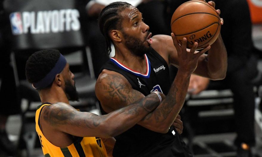 NBA: Kawhi Leonard re-signs with Clippers on reported 4-year deal