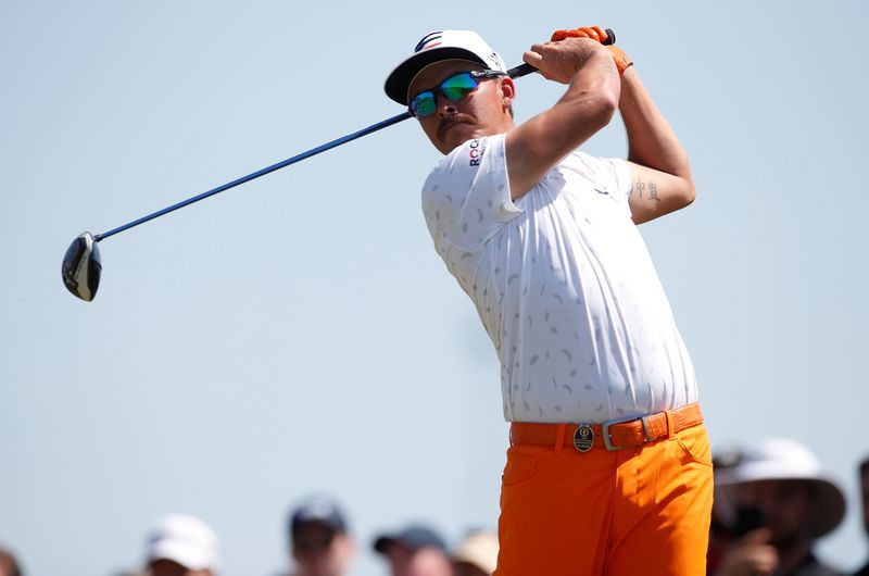 Golf-Poor form leaves Fowler in unfamiliar place: 'it's a bummer'