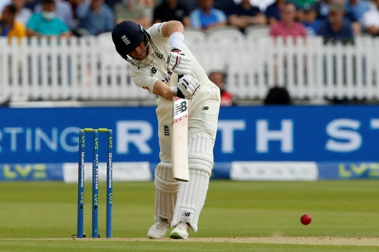 Root and Bairstow repel India in second Test