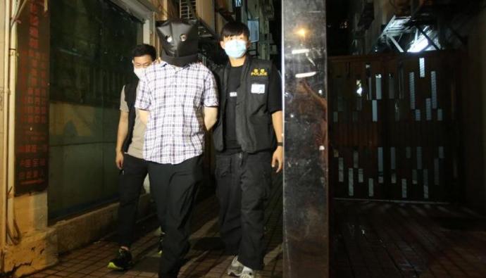 涉洒盐杀蜗牛 港博士生被捕