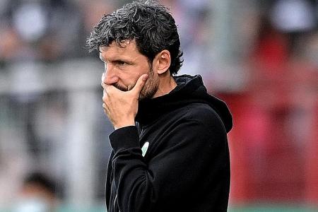 Wolfsburg kicked out of German Cup after blunder by coach van Bommel