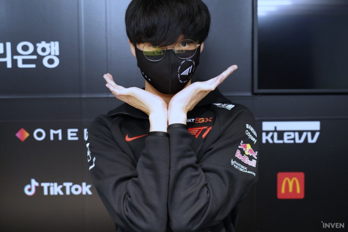 T1 Teddy: "DWG KIA feels like an immovable wall, while Gen.G feels more like a knife fight. Knife fights are a lot more exciting."