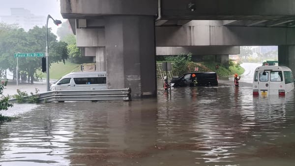 Flash floods occur following heavy rain in Singapore; PUB warns of rising waters in drains, canals