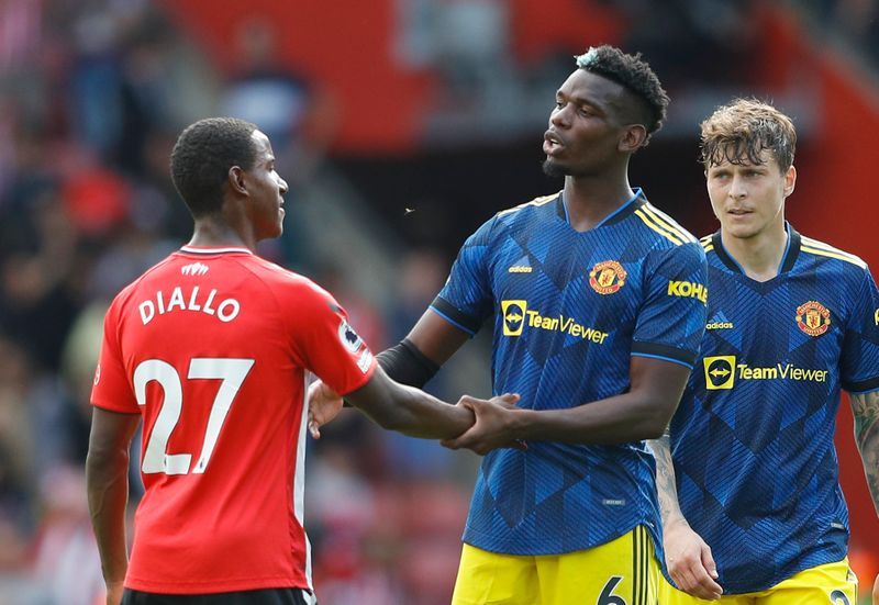 Soccer-Sloppy United held to draw at impressive Southampton in reality check