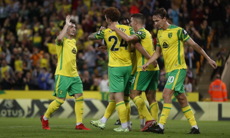Football: Norwich thrash Bournemouth, 10-man Everton win in League Cup