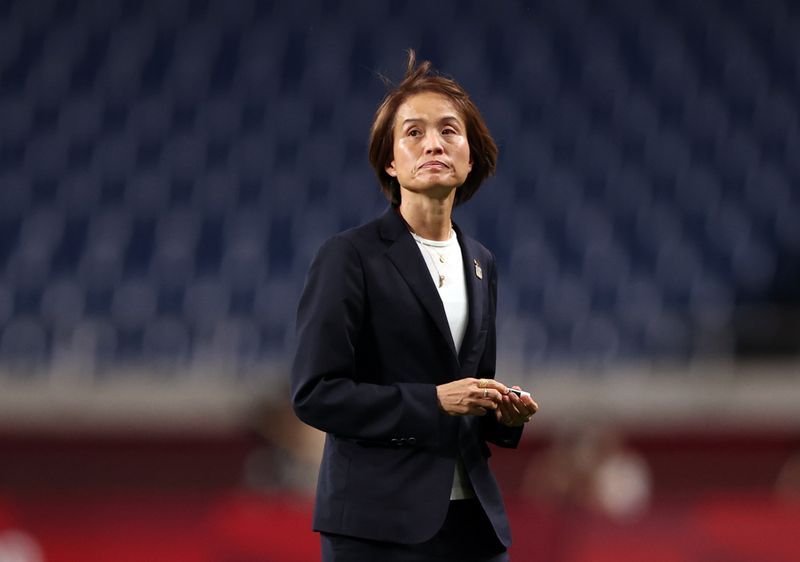 Soccer-Japan coach Takakura stands down after Olympic disappointment