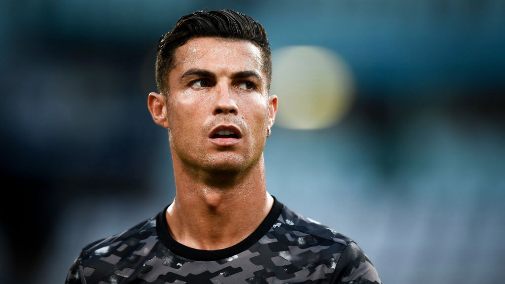 Cristiano Ronaldo empties locker at Juventus training ground as Manchester City prepare bid