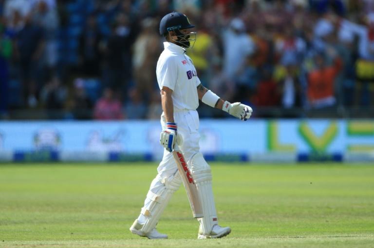 Kohli falls as India collapse in third England Test