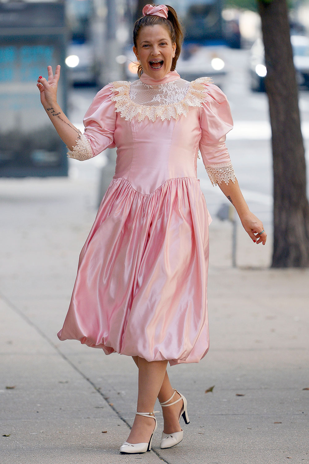Drew Barrymore Dresses Up as Her Never Been Kissed Character 22 Years After Movie's Release