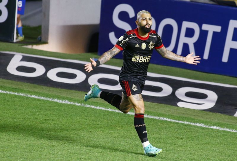 Flamengo trounce Santos with second-half scoring spree