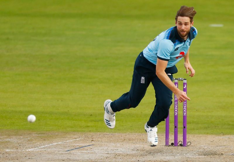 Cricket-Woakes back in England squad for fourth test, Buttler out
