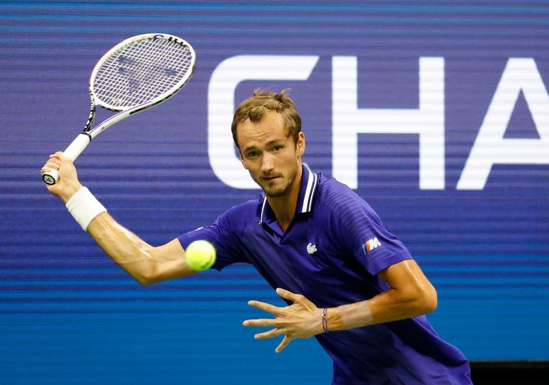 Tennis-Medvedev makes strong start to U.S. Open title bid