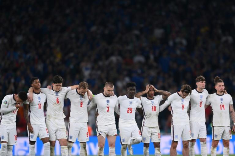 Southgate urges England to learn lessons from Euro heartbreak