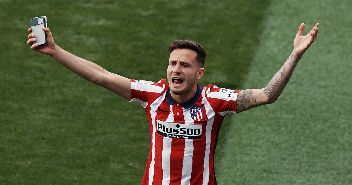 Saul Niguez completes last-gasp Chelsea loan transfer with an option to buy
