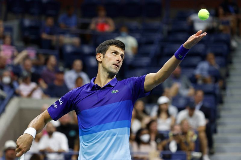 No hearts from Djokovic as NY crowd shows love for underdog