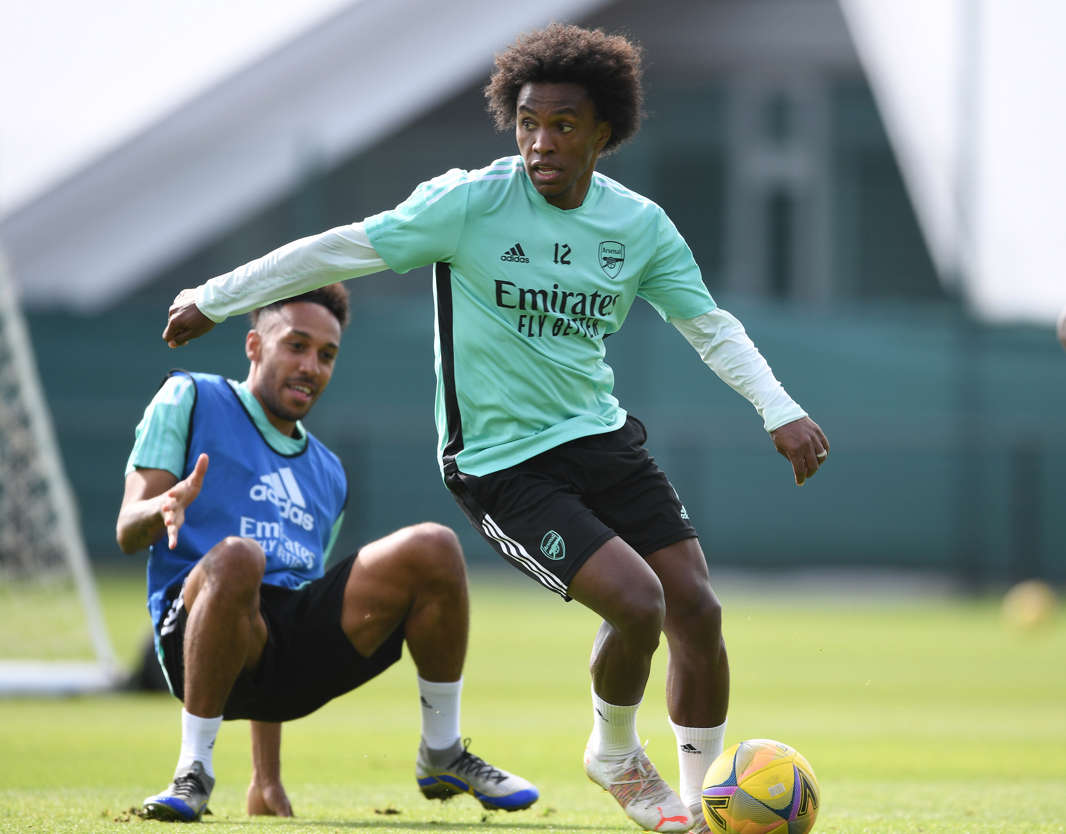 Willian’s agent takes swipe at Mikel Arteta’s Arsenal ‘project’ after leaving club