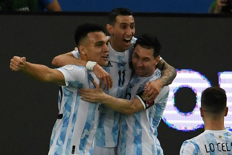 Argentina cruise against Venezuela as Brazil stay perfect