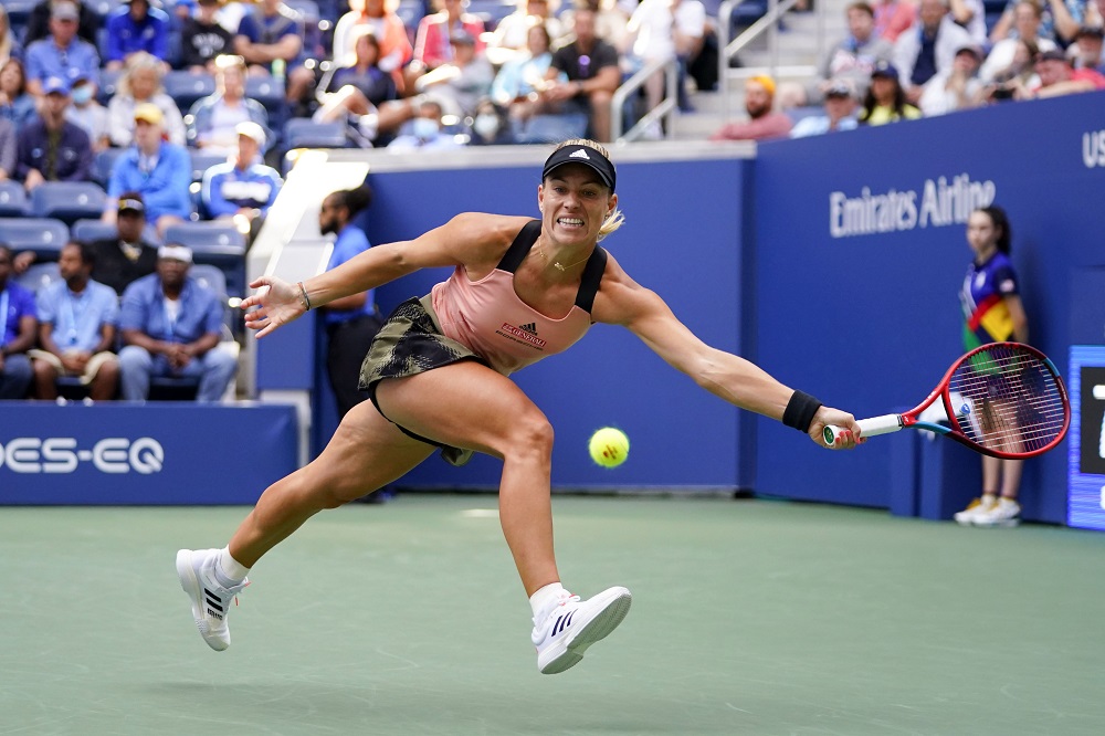 Kerber defeats Stephens in the battle of the US Open champs