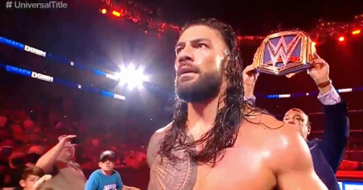 WWE's Roman Reigns Defeats Finn Balor on SmackDown, Teases Return of the Demon