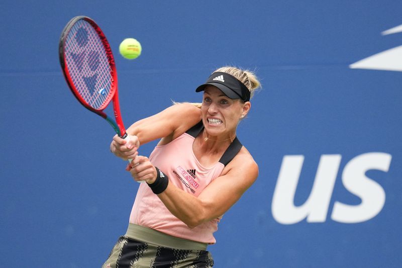 Tennis - Kerber defeats Stephens in the battle of the U.S. Open champs