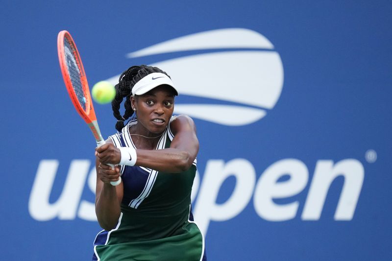 Tennis-Stephens suffers abuse on social media after U.S. Open loss