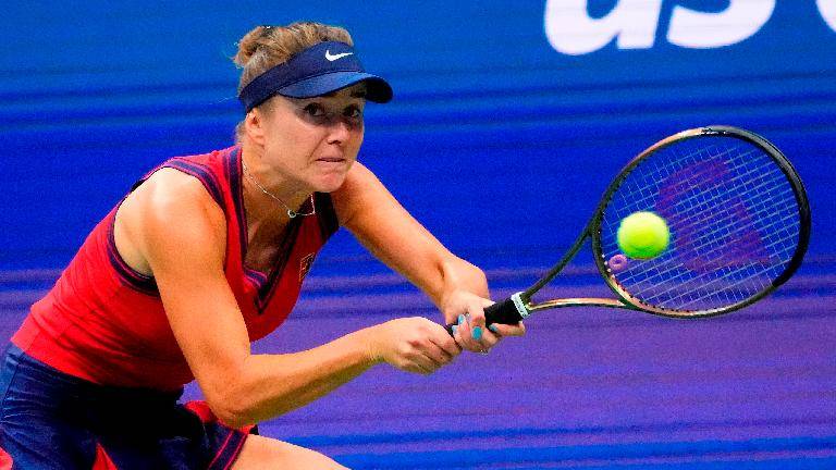 Svitolina ousts Halep to reach US Open quarterfinals