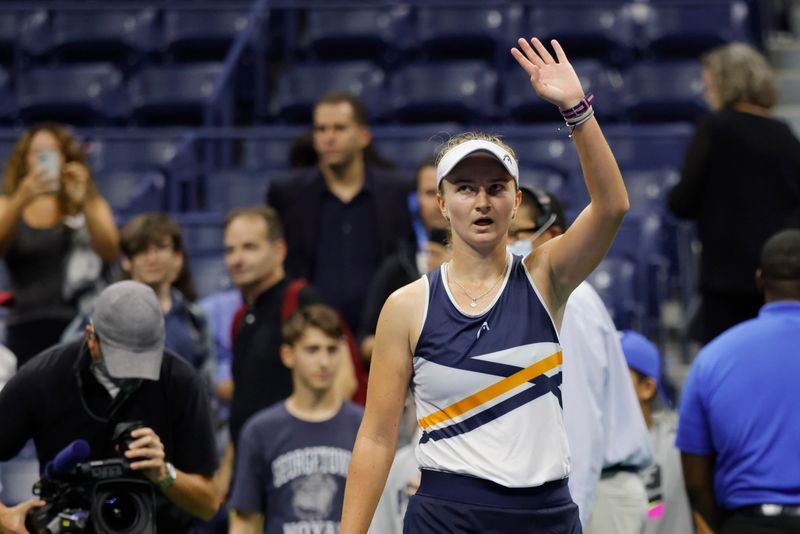 Tennis-Krejcikova beats Muguruza to reach U.S. Open quarter-finals
