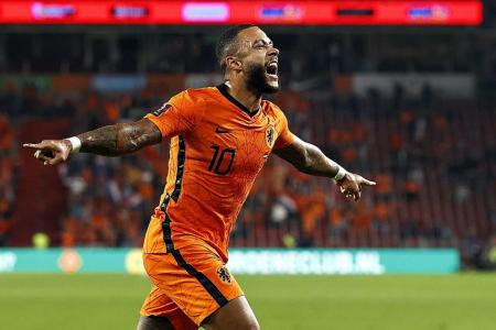 Depay shines as van Gaal gets first win in third stint as Oranje coach