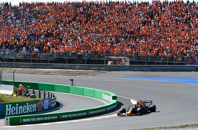 Motor racing-Verstappen triggers Dutch party with dominant home win