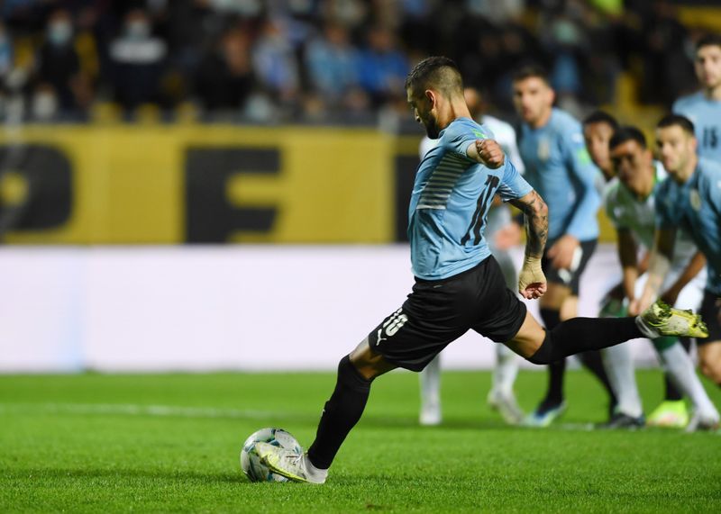 Soccer-On night of draws, Uruguay excel with 4-2 win over Bolivia