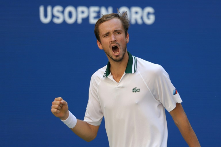 Medvedev, Fernandez advance to US Open semi-finals