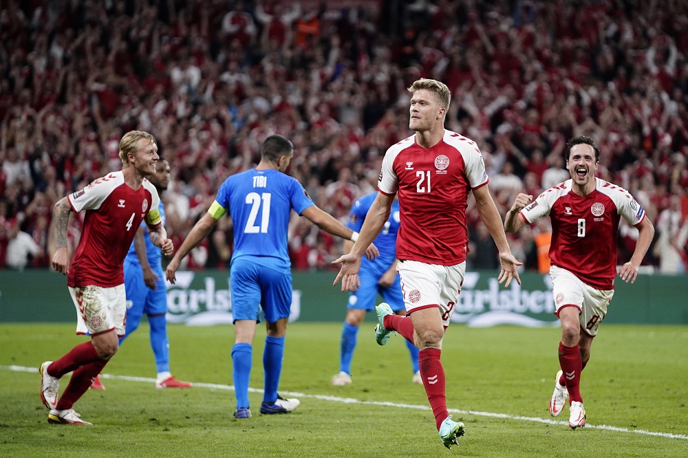 Damsgaard shines as Denmark hammer Israel 5-0