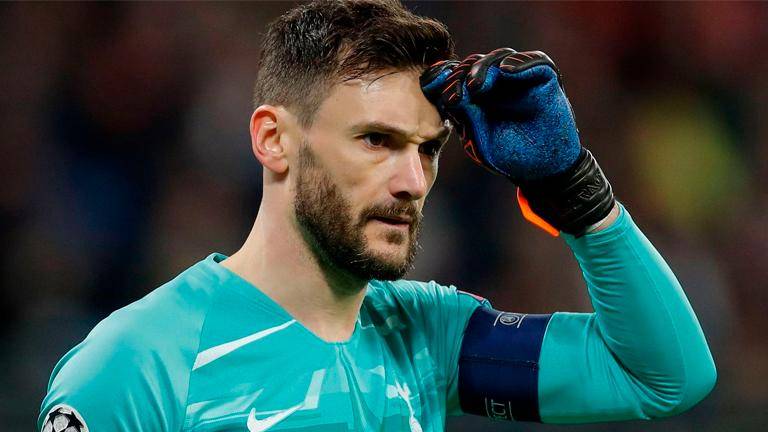 France are hurt and lack confidence, says captain Lloris