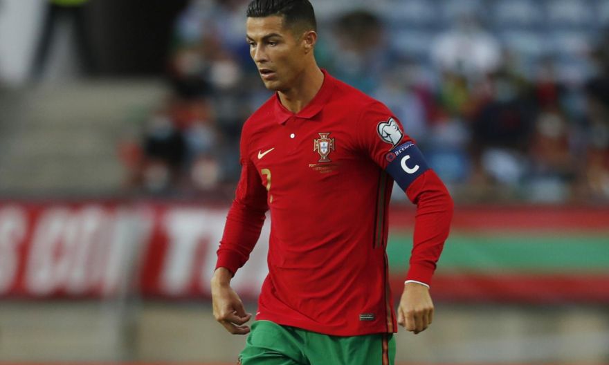 Football: Ronaldo could play until he's 40, says Rooney