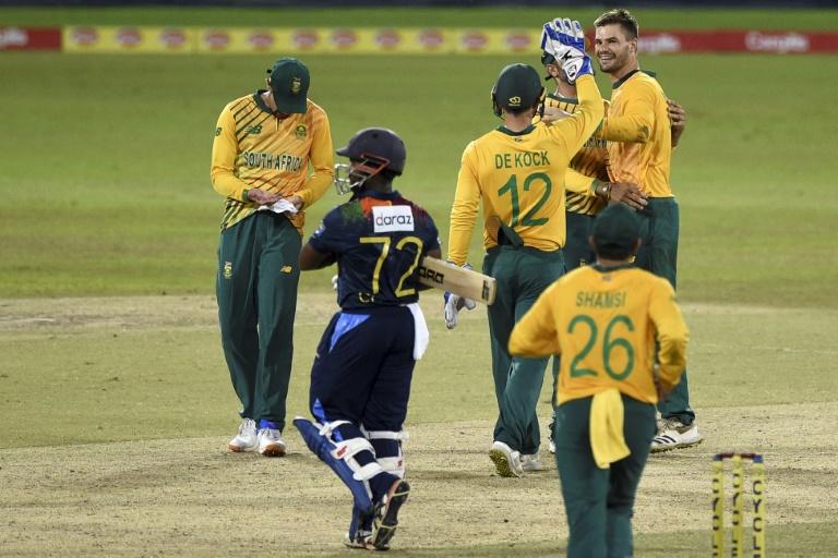 Shamsi, Markram help South Africa clinch T20 series with big win