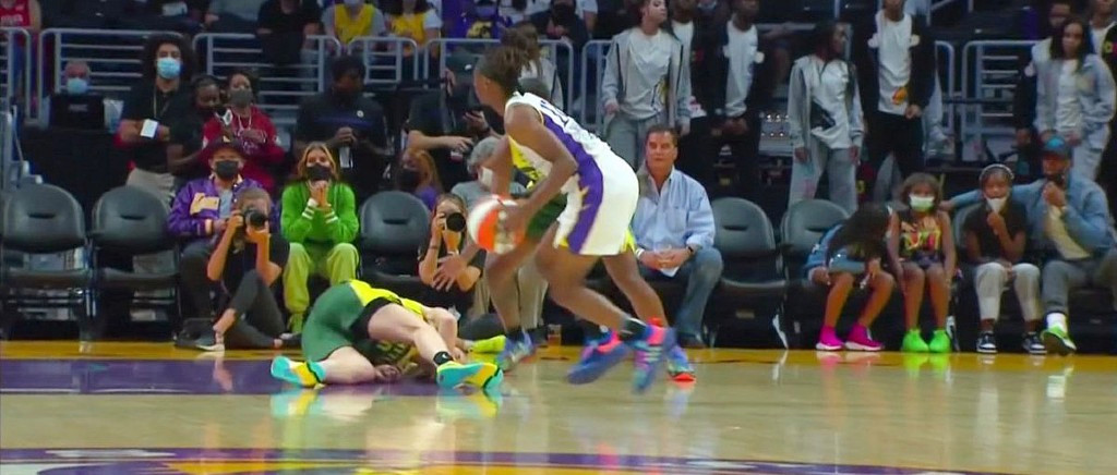 Erica Wheeler Dropped Sue Bird With The Ankle Breaker Of The Year
