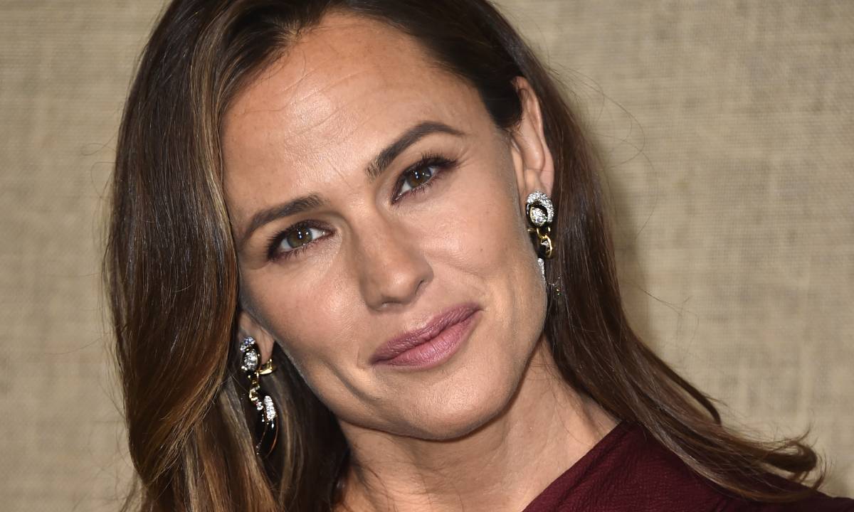 Jennifer Garner shares glimpse inside kitchen during weekend of 'comfort food'