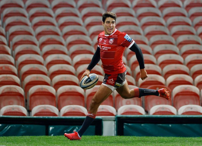 Rugby-Injury-hit Argentina name Carreras at flyhalf for All Blacks test