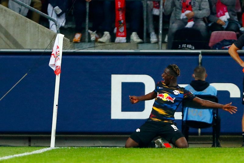 Soccer-Struggling Leipzig rescue draw at Cologne with second-half equaliser