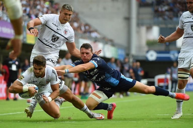 Leaders Toulouse cling on for narrow win over Montpellier