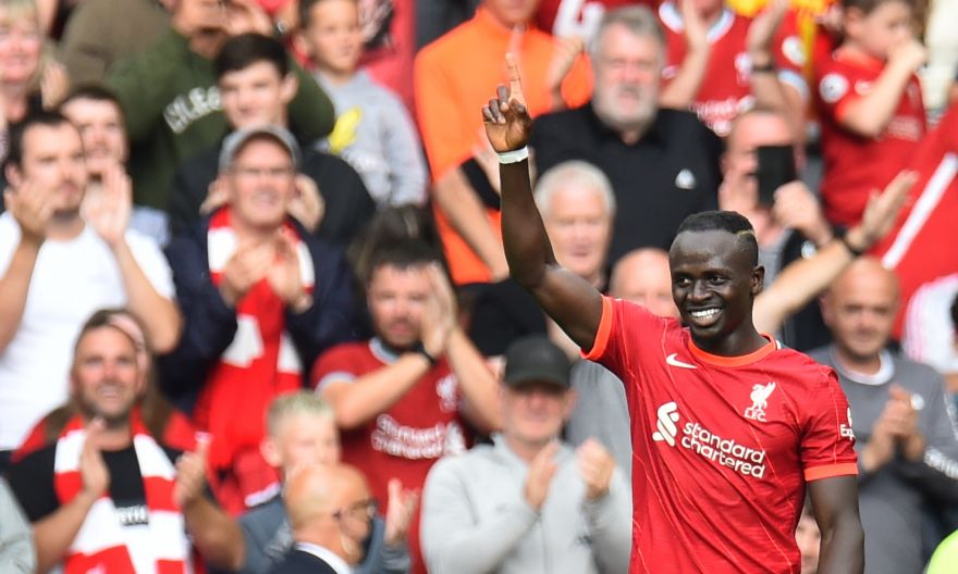 Football: Ton up for Mane as Liverpool sink Palace 3-0