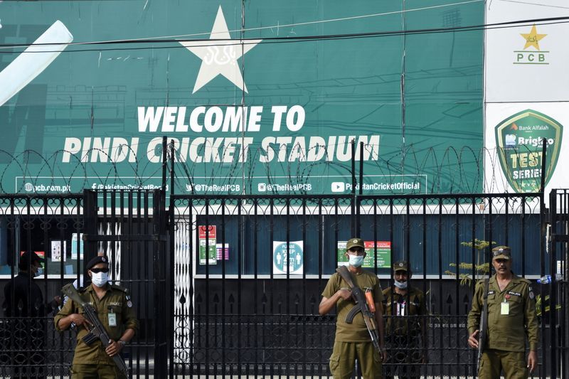 Cricket-NZ players reach Dubai after 'specific, credible threat' derailed Pakistan tour