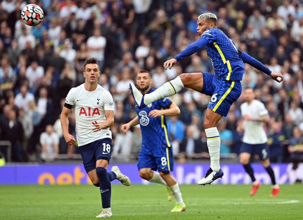 Fans deserve ‘much better’ after Spurs’ loss to Chelsea, says Nuno