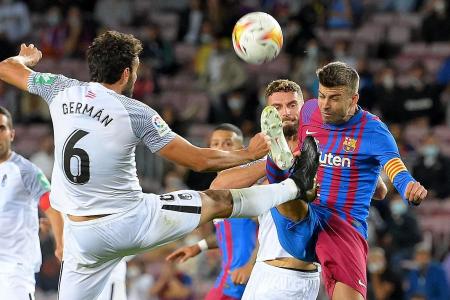 Koeman defends direct style, with Pique as makeshift striker