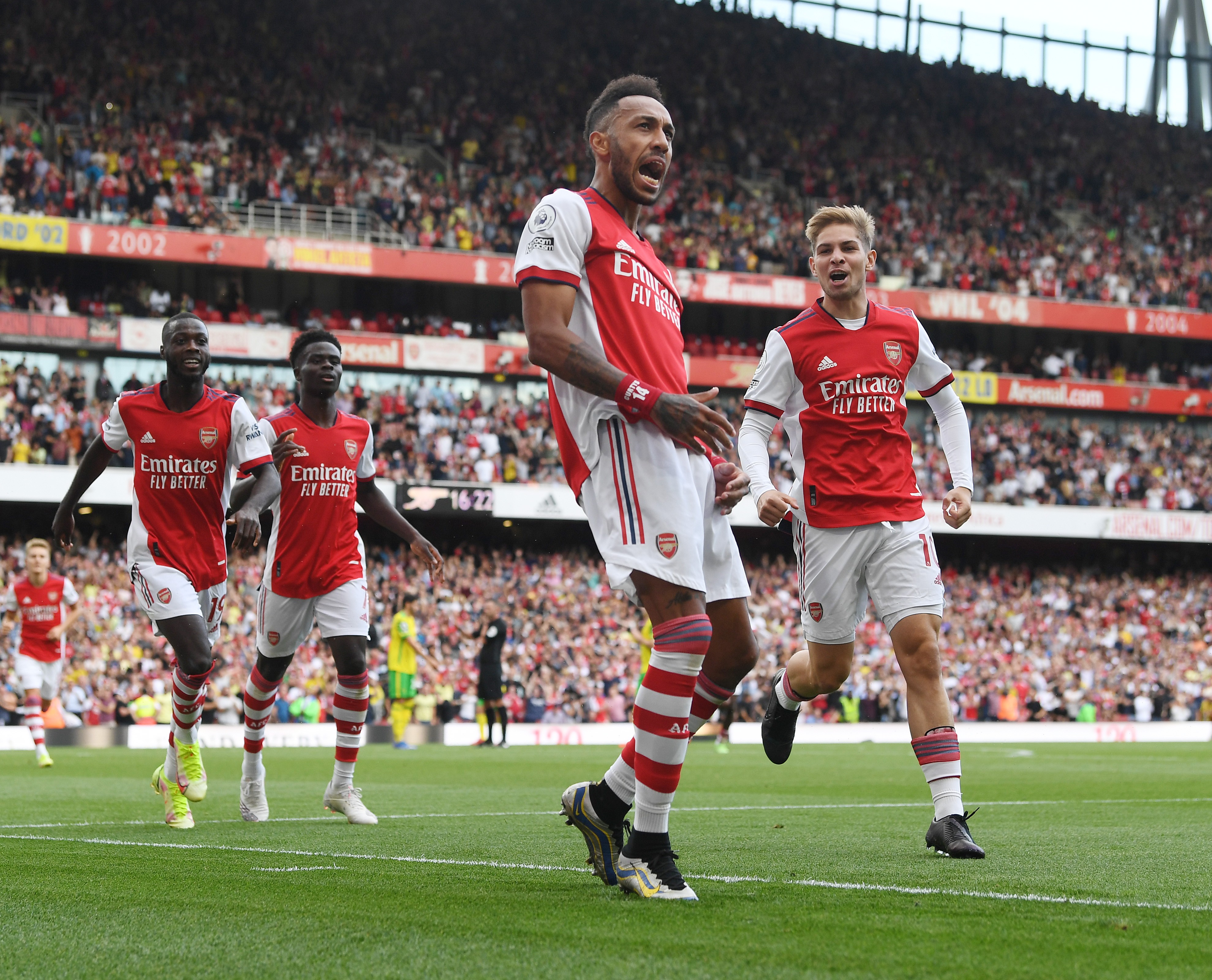 Alan Smith pinpoints the two weak links Arsenal can exploit against Spurs