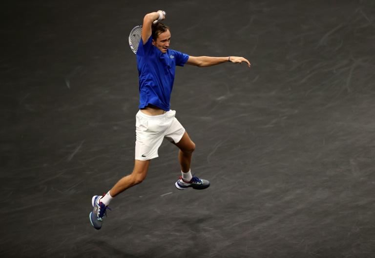 Team Europe in control, dominate Laver Cup 11-1