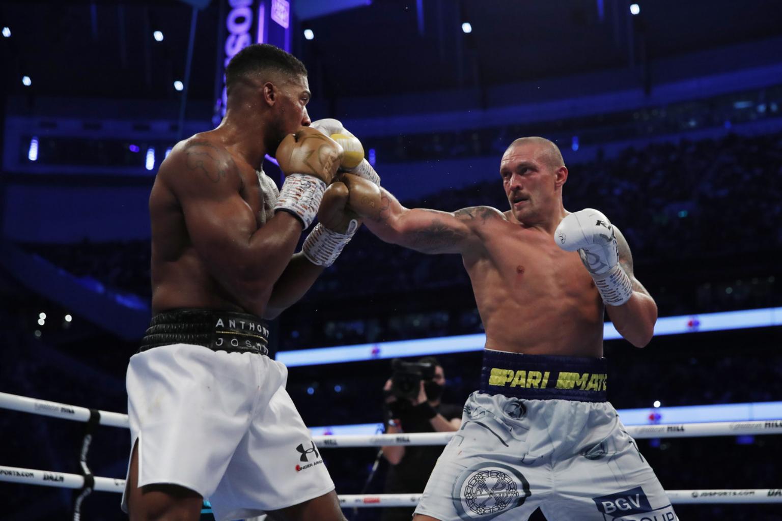 Boxing: Usyk outclasses Joshua to claim world heavyweight titles