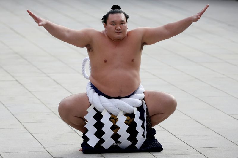 Sumo-Top-ranked Hakuho intends to retire - NHK