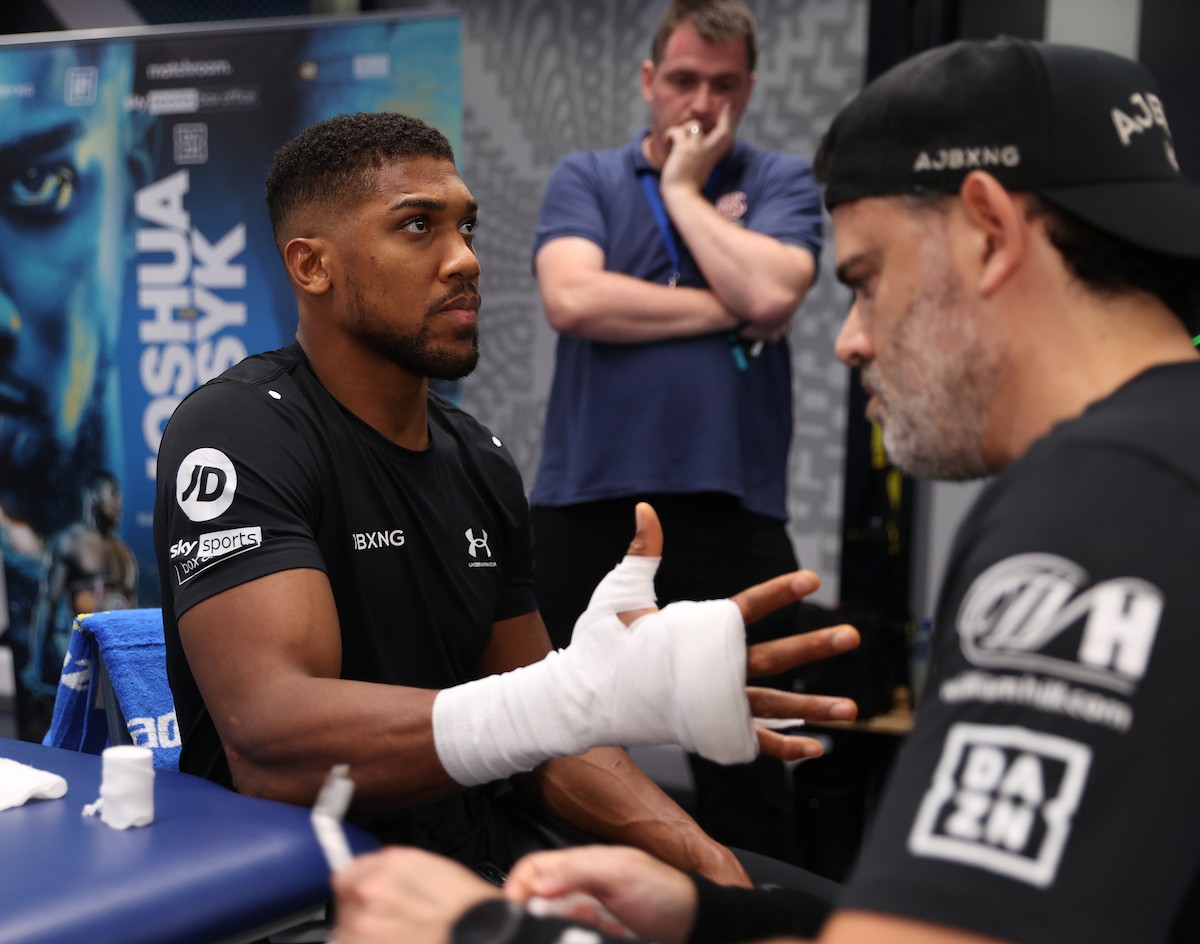 Anthony Joshua vs Oleksandr Usyk live: Round-by-round updates and undercard results